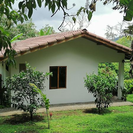 Tilarán La Ceiba Tree Lodge מראה חיצוני תמונה