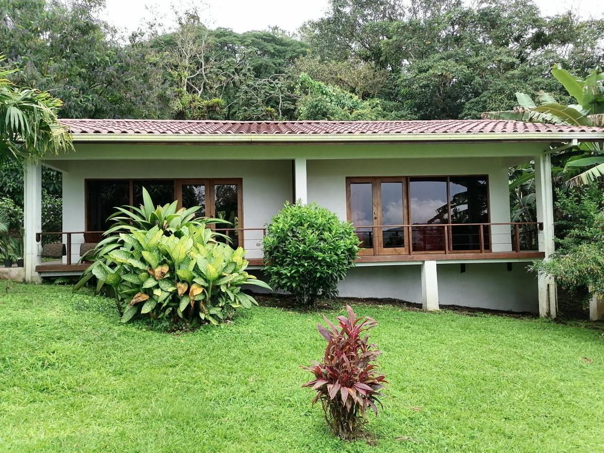 Tilarán La Ceiba Tree Lodge מראה חיצוני תמונה